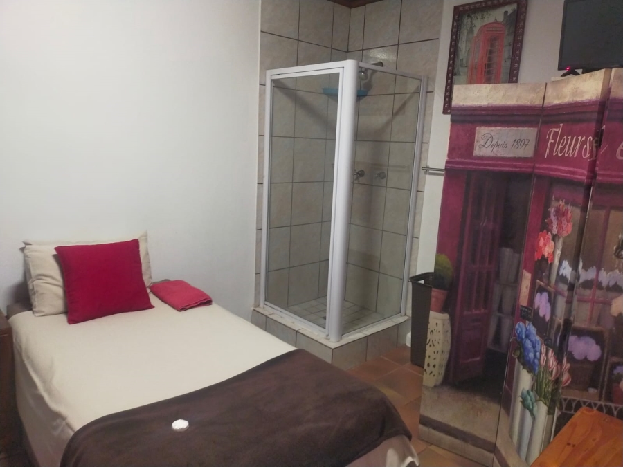 5 Bedroom Property for Sale in Kathu Northern Cape
